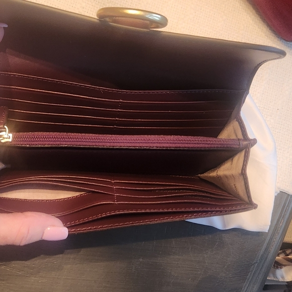 Michael kors hobo bag w/wallet - Picture 10 of 10